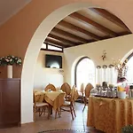 ボルゴ エオリエ 3* リーパリ